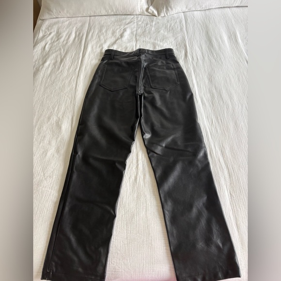Abercrombie Ultra High Rise Vegan Leather 90s Straight Leg Pants - Curve Love - Picture 3 of 6